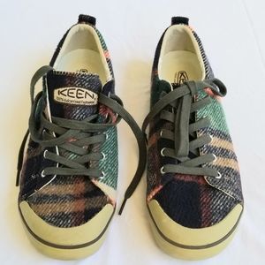 Keen plaid, flannel exterior sneakers, women's US 10.5